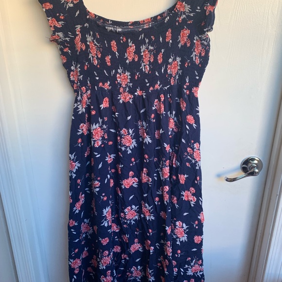 Torrid off shoulders dresss - Picture 3 of 4